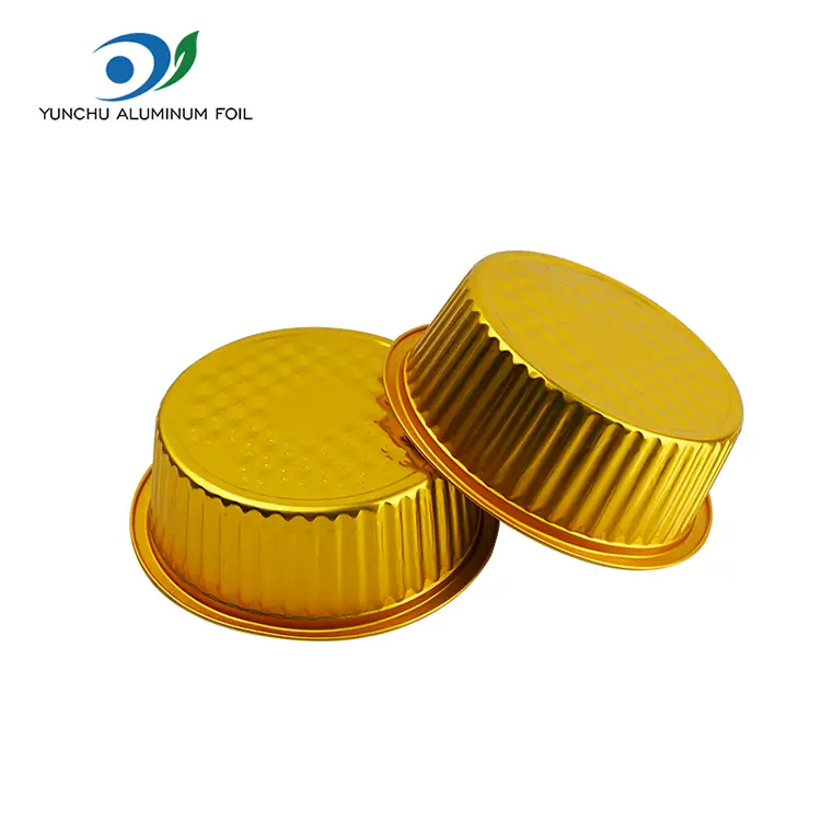 صواني الخبز التي يمكن التخلص منها حول حاويات رقائق الألومنيوم