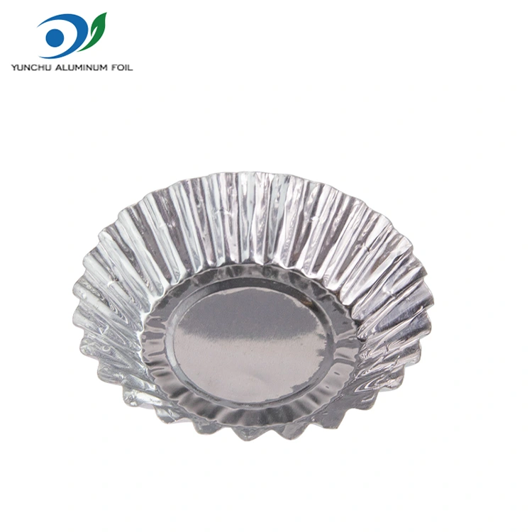 تارت البيض، الخبز المحمص، حاوية طعام من رقائق الألومنيوم الفضية