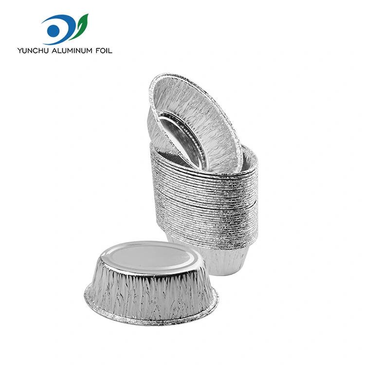 كعكة بيضاوية على البخار حاوية طعام من رقائق الألومنيوم الفضية